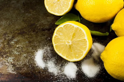 5 produktów pochodzenia naturalnego, których nigdy nie powinnaś nakładać na twarz