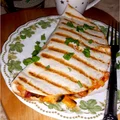 Grillowana tortilla z pikantnym farszem