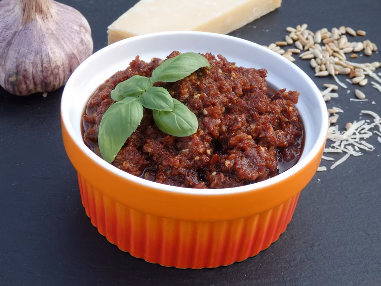 Pesto z suszonych pomidorów