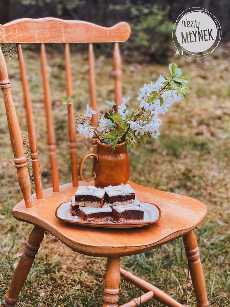 Owsiane brownie z czekoladową glazurą