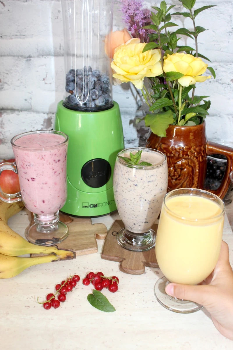 Trzy letnie koktajle i test miksera smoothie-maker Clatronic SM 3593