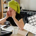 Zmęczona szybkim trybem życia? Połącz te 2 suplementy a pokonasz stres i poprawisz koncentracje!