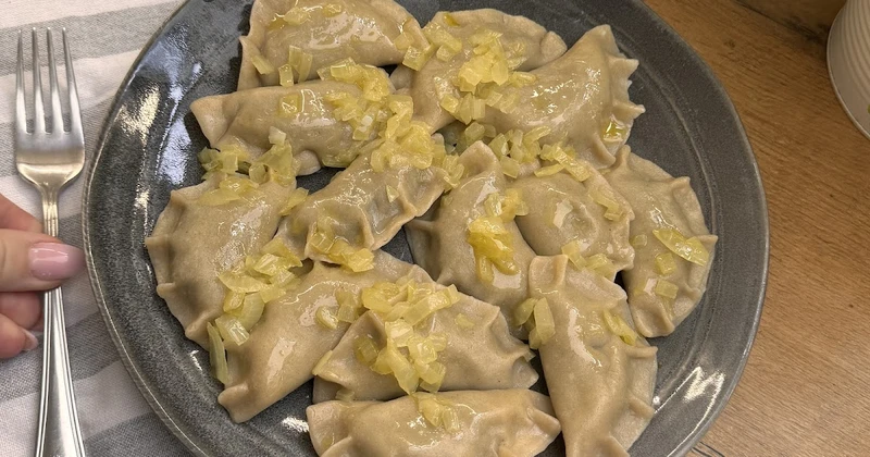 Pierogi orkiszowe z soczewicą