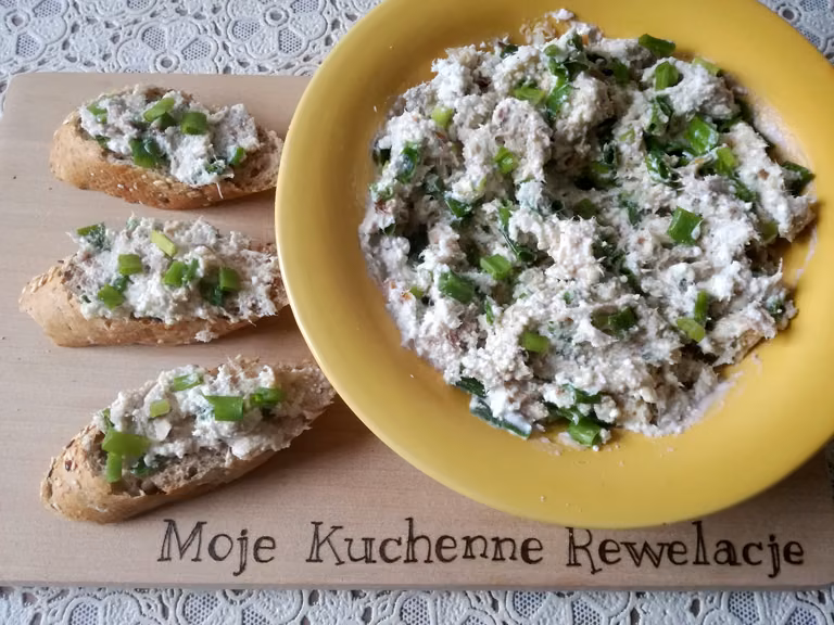 Pasta twarogowa z wędzoną makrelą