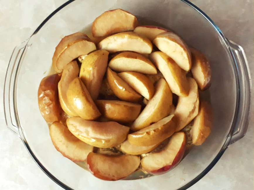 Indyk pieczony z jabłkami – Smaczna Dieta