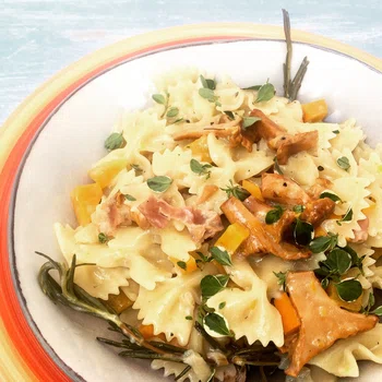 Obiad w 15 minut. Farfalle w rustykalnym stylu