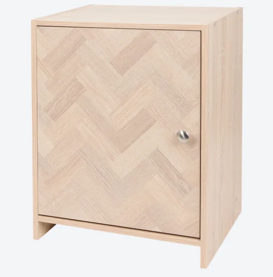 Zdjęcie Ta szafka z Action z motywem jodełki za 59 zł to najnowszy hit wnętrz! Kompaktowe wymiary, ale pojemna i zrobi świetny efekt w salonie #3