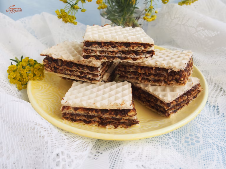 Fit wafle z kremem daktylowo-śliwkowym