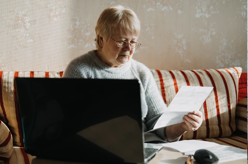 Uwaga seniorzy! Wyższa renta wdowia już od marca 2026 - Ten wybór to nawet 1000 zł więcej