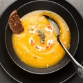 ZUPA Z DYNI Z MLECZKIEM KOKOSOWYM I CHILI