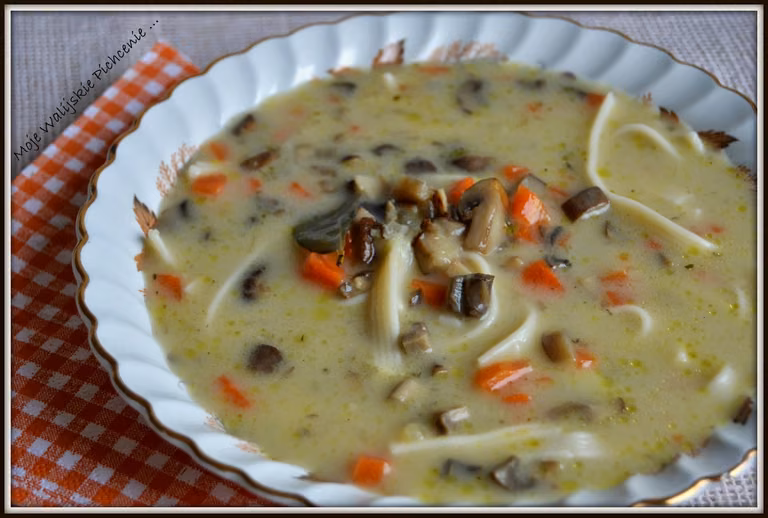 Zupa pieczarkowa