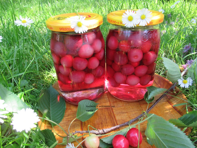 Kompot z czereśni na zimę. Domowe przetwory.