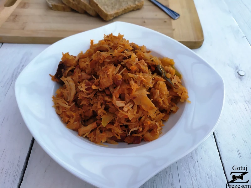 Bigos z kiszonej kapusty