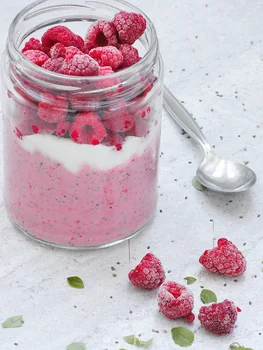 Malinowy Chia Pudding