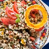Sałatka z kaszą bulgur, pieczoną dynią i chrupkami z ciecierzycy
