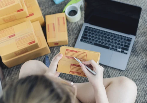 Koniec prostego dorabiania na działalności nierejestrowanej? KSeF obejmie nawet najmniejszych