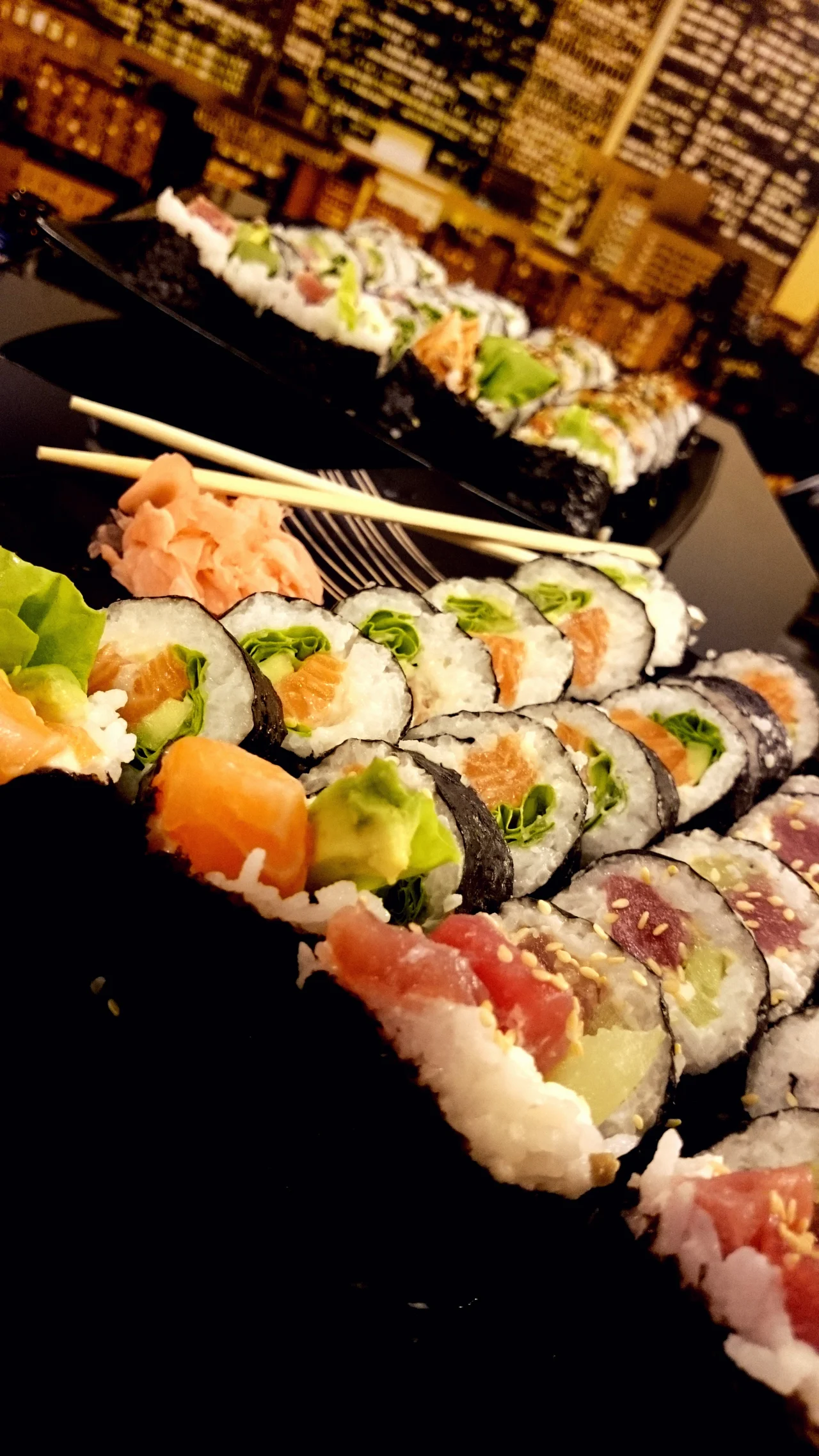 sushi z łososiem i tuńczykiem <3