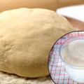 Nie używaj drożdży! Ten sposób sprawi, że ciasto na pizzę będzie idealnie lekkie i chrupiące