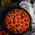 Focaccia barese - tradycyjna focaccia z Bari