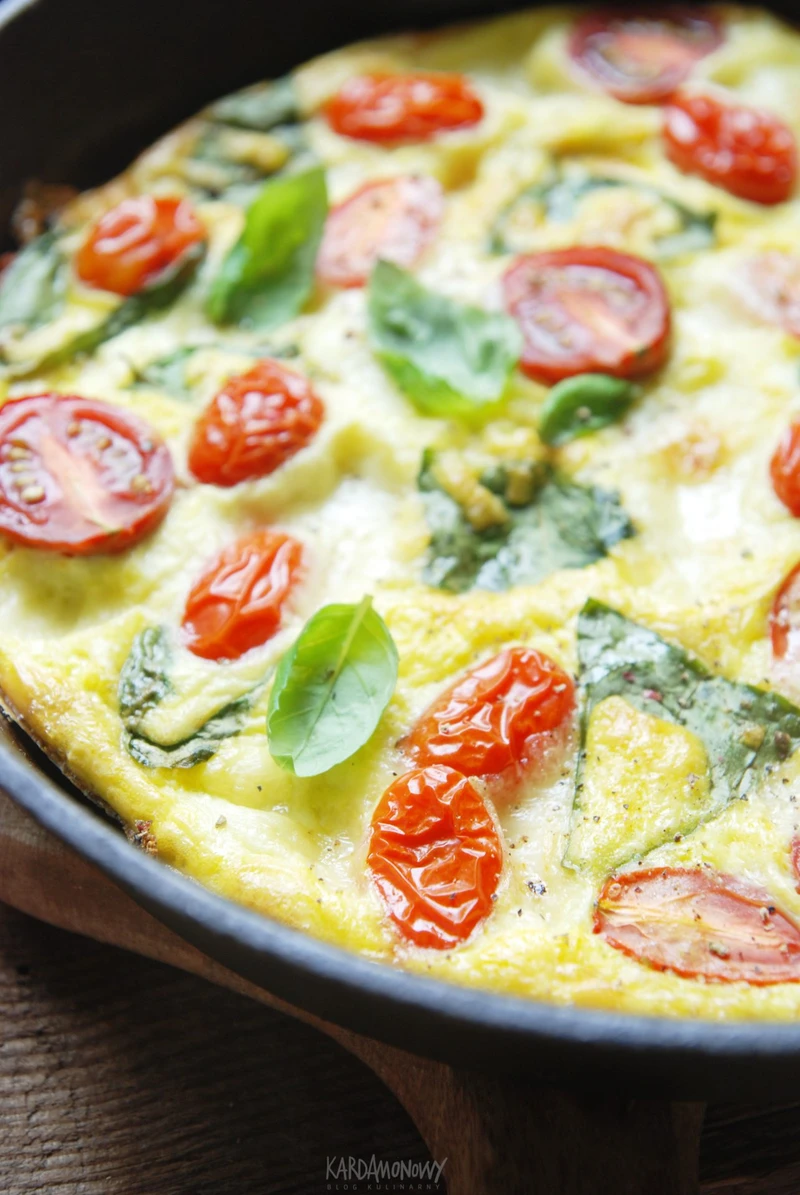 Omlet caprese - Kardamonowy