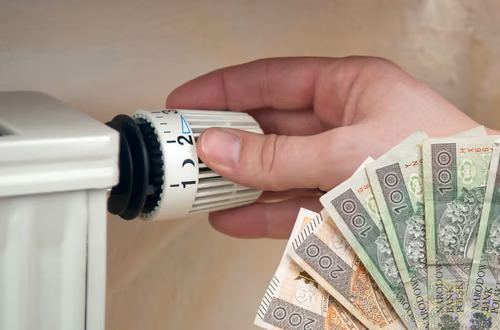 Rząd szykuje nowe świadczenie i rozważa zamrożenie cen! Bon ciepłowniczy ma objąć około 2 miliony osób