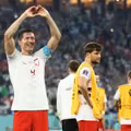 Polski piłkarz dotrzymał słowa - ogolił się na łyso po awansie na mundialu!