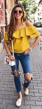 Żółta koszula z falbaną