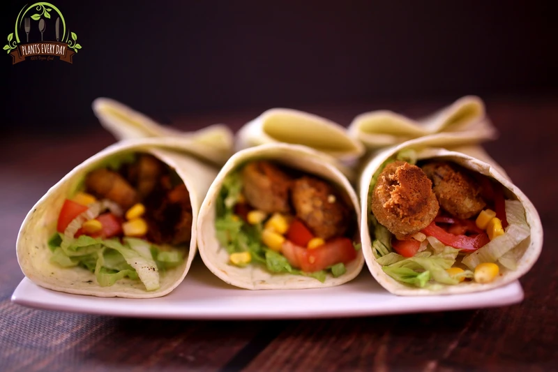 Falafel w tortilli
