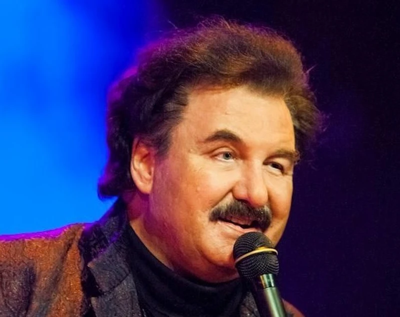 Krzysztof Krawczyk w szpitalu z COVID-19. Smutny apel do fanów...