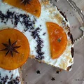 Tort marchewkowo - piernikowy z kremem
