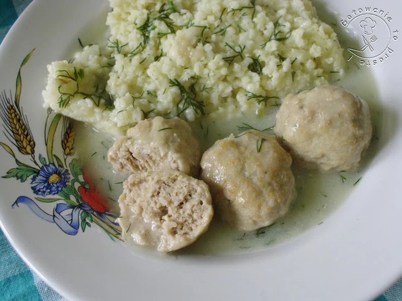 Pulpeciki W Sosie Koperkowym