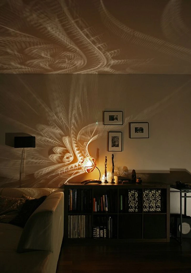 Lampa rzucająca piękne cienie