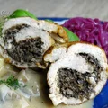 Roladki schabowe z pieczarkami w sosie