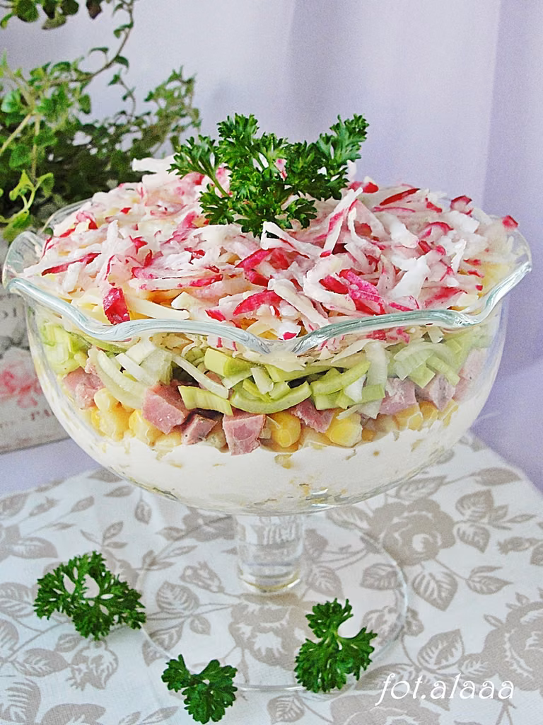 Sałatka warstwowa