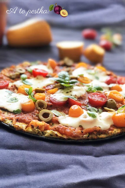 Pizza na spodzie z cukinii – zdrowy obiad