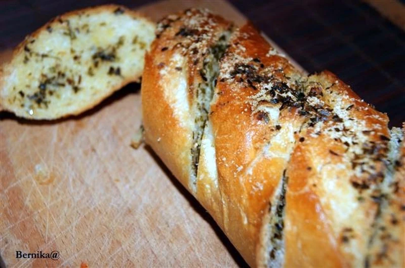 Bagietka czosnkowa