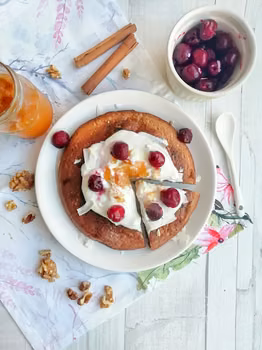 ŚNIADANIOWY OMLET BANANOWY LUB ZDROWE CIASTKO Z PATELNI, BEZ DODATKU CUKRU