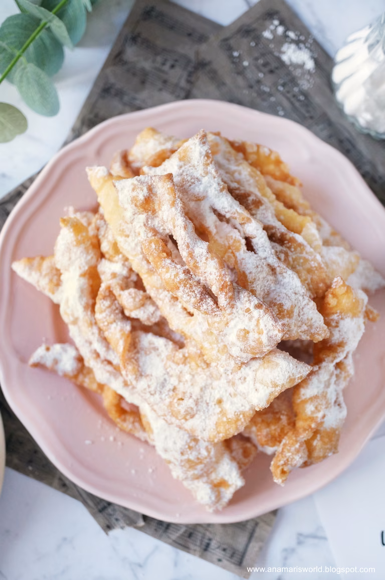 Faworki na mascarpone