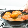 Pączki nie wyszły? To może być zły znak! Oto, co oznacza ten kulinarny przesąd!