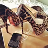 Szpilki Louboutin w panterkę