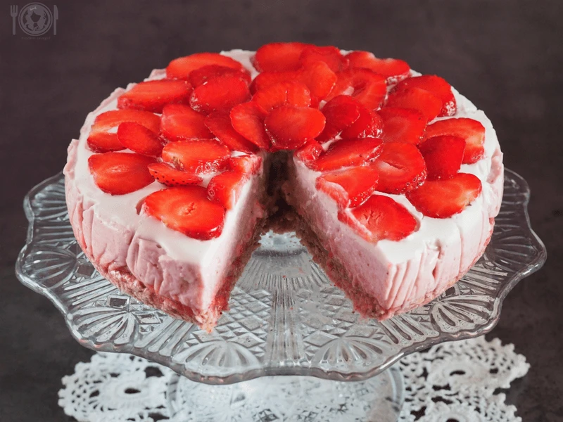 Keto truskawkowe ombre cake (Paleo, LowCarb) - moderncavegirl.pl