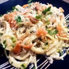 szybkie, kremowe spaghetti z wędzonym łososiem