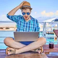 30 września mija ważny termin! Jeśli pracownik tego nie zrobi, to narazi pracodawcę na tysiące zł kary!