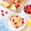 Babka cytrynowa z malinami i białą czekoladą