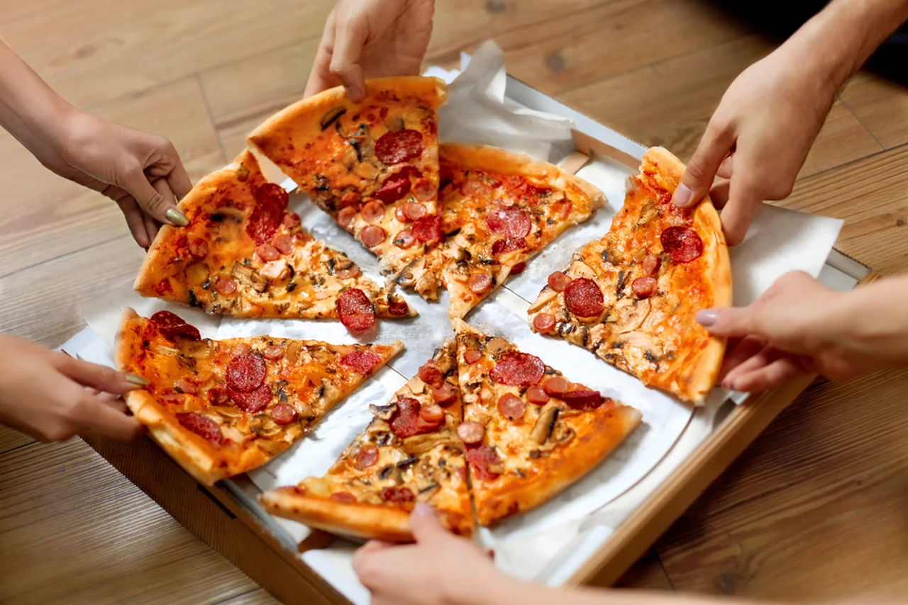 Jak zrobić pyszną pizzę na cienkim cieście?