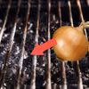 Jak szybko wyczyścić grill? Genialny trik bez wykorzystywania środków chemicznych!