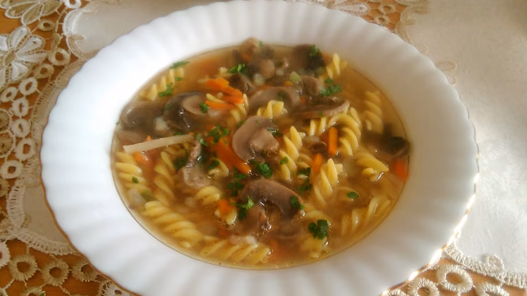 Zupa pieczarkowa