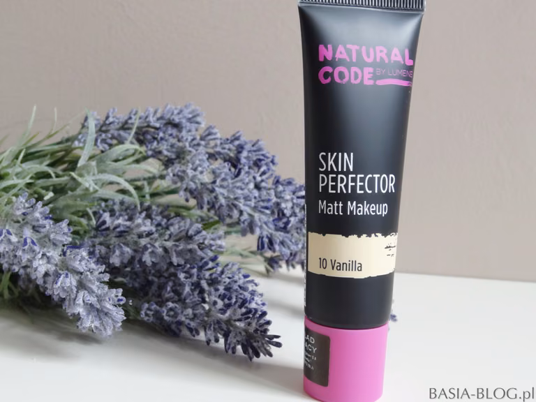 Lumene Natural Code Skin Perfector Matt Makeup - idealny podkład na lato!