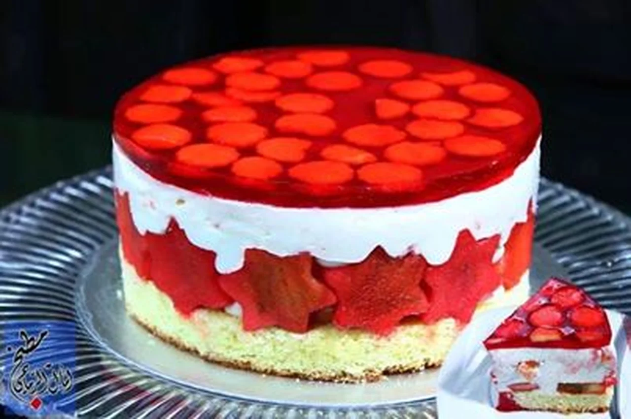 Torcik z truskawkami