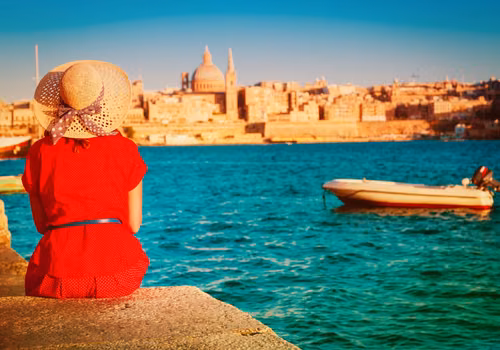 Topowe kierunki Polaków na listopadowy city break! Ten kraj jest zdecydowanym faworytem!